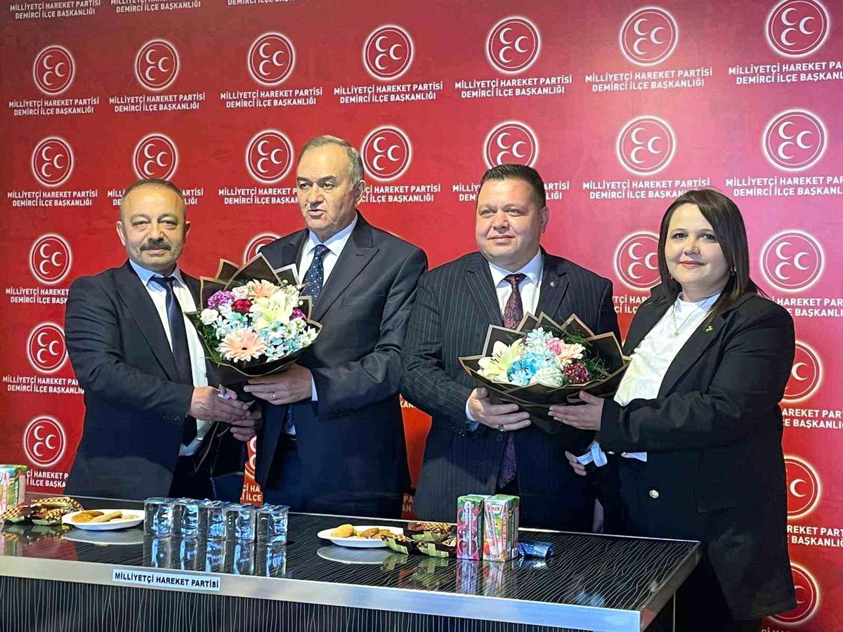 MHP Grup Başkanvekili Akçay, Demirci’de temaslarda bulundu